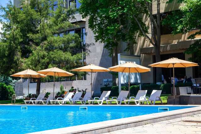 Отель Отель «President hotel» Ереван-11